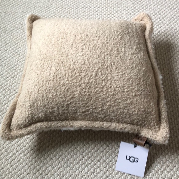 UGG Accents Ugg Bliss Sherpa Pillow Poshmark